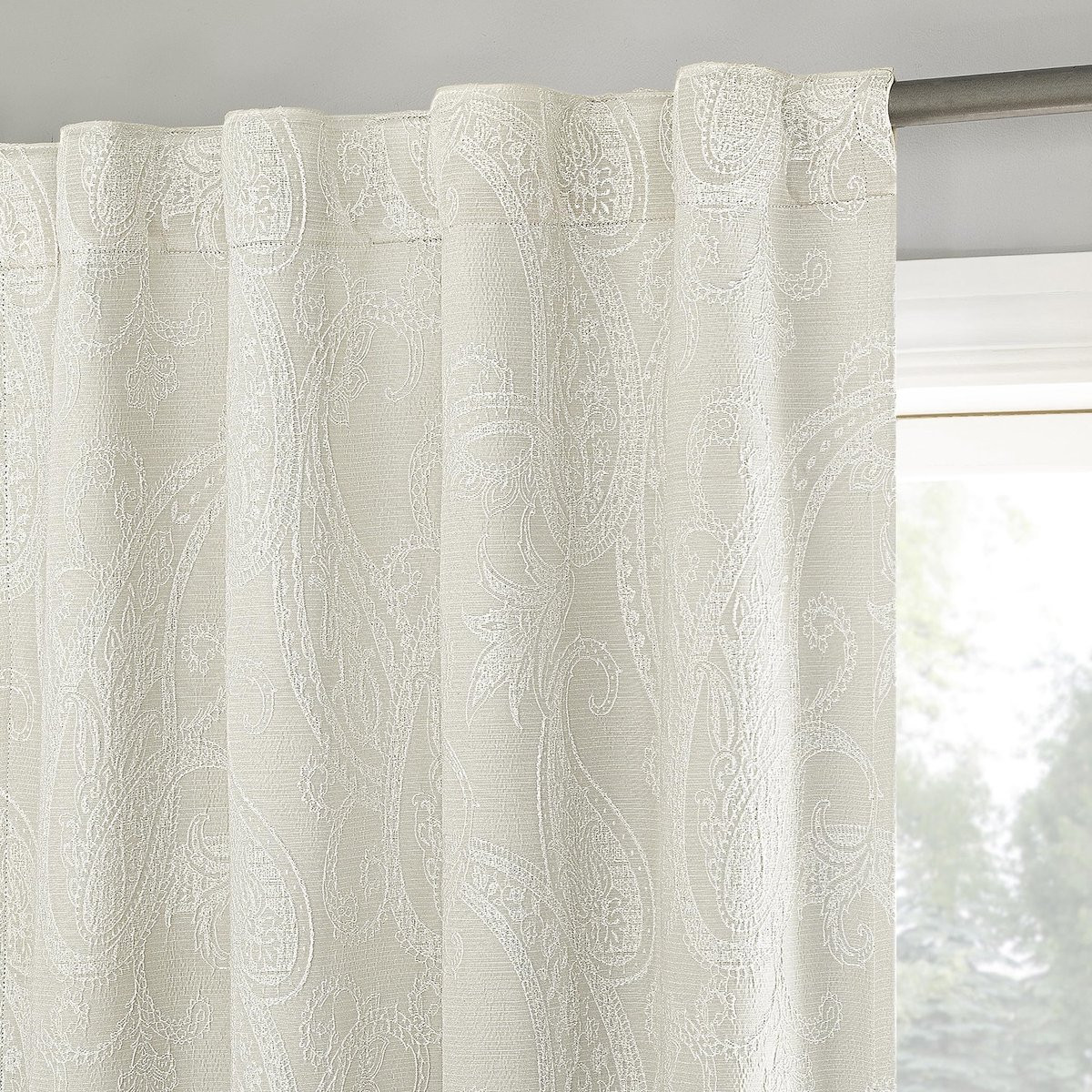 Sun Zero Pedra Paisley Verduisterend Gordijnpaneel, Parelwit, 101,6 x 213,4 cm