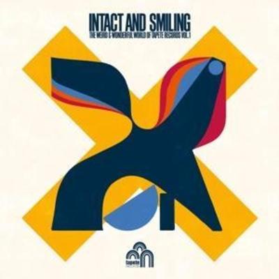 Intact And Smiling - The Weird & Wonderful World O - Various, CD