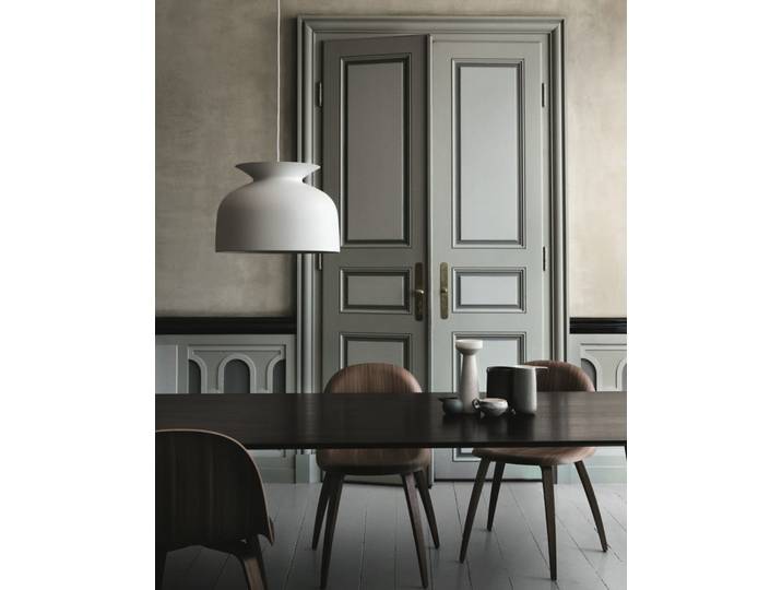 Ronde Pendelleuchte Ø40 Matt Weiß - GUBI - Wohnzimmer - Aluminium