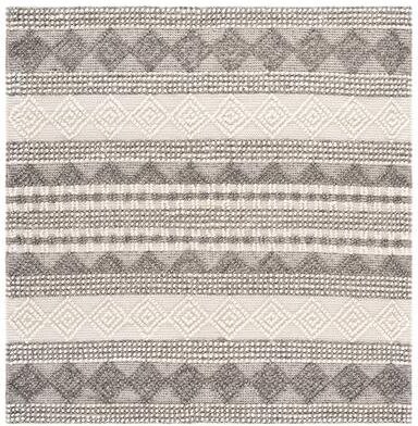 SAFAVIEH Handmade Natura Annedorte Wool Rug