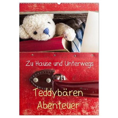 Teddybären Abenteuer - Zu Hause und Unterwegs (Wandkalender 2026 DIN A2 hoch), CALVENDO Monatskalender