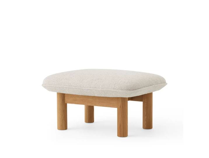 Audo Copenhagen Brasilia Fußhocker Stoff moss 011 Grau , Eichenholzgestell