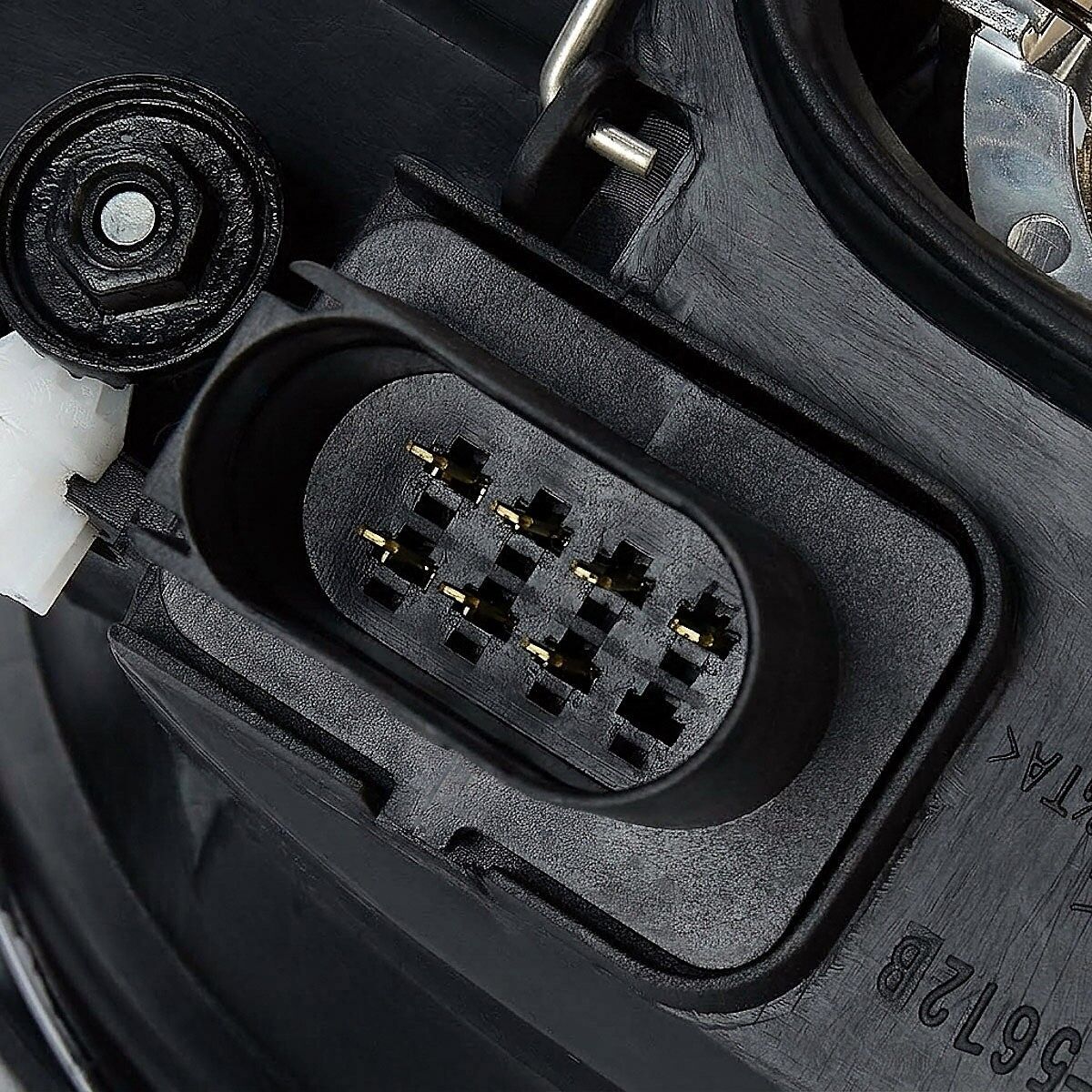 TYC 20-5672-08-2 Headlight
