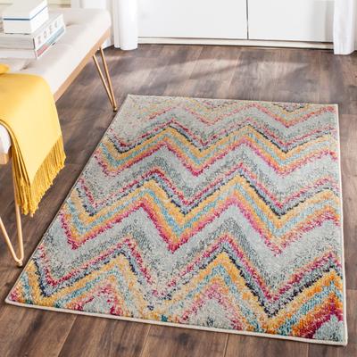 SAFAVIEH Monaco Bertile Chevron Distressed Rug