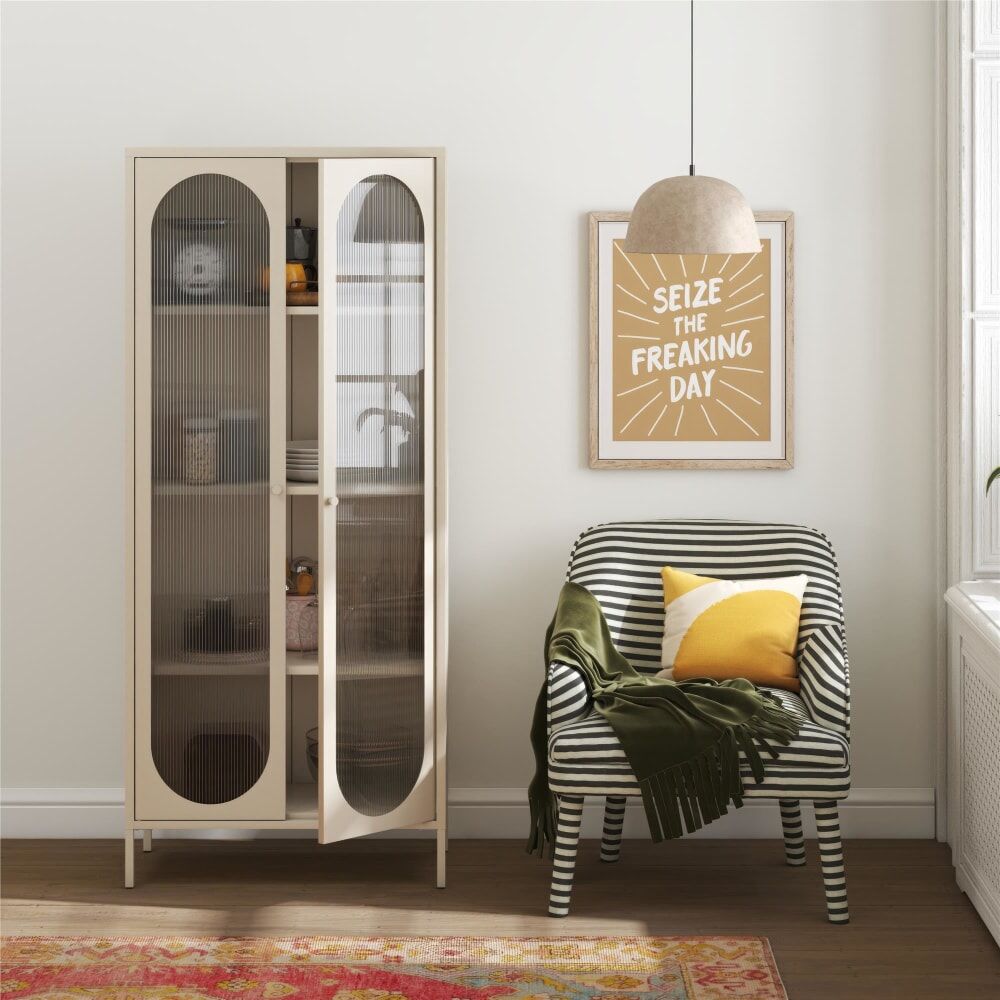 Dorel Home Vitrina alto con 2 puertas de vidrio en metal crema