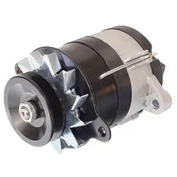Lichtmaschine 12V /700W mit Regler Belarus MTS | 4646.3701
