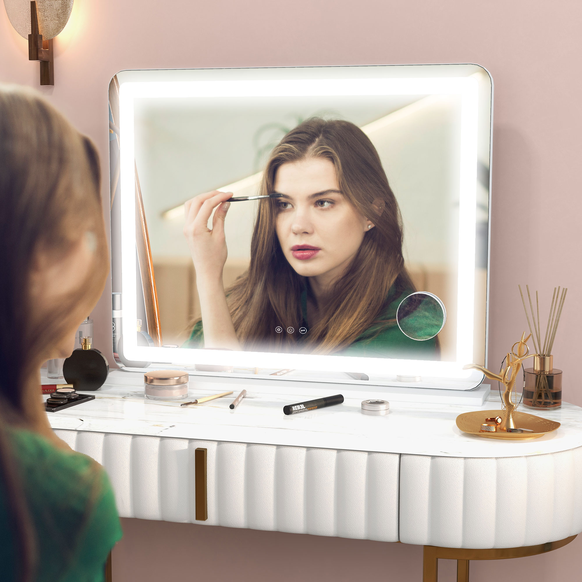 Homcom Specchio per Trucco con LED Regolabili, Ingranditore 10x, Presa USB e Comandi Touch, 80x62x14cm