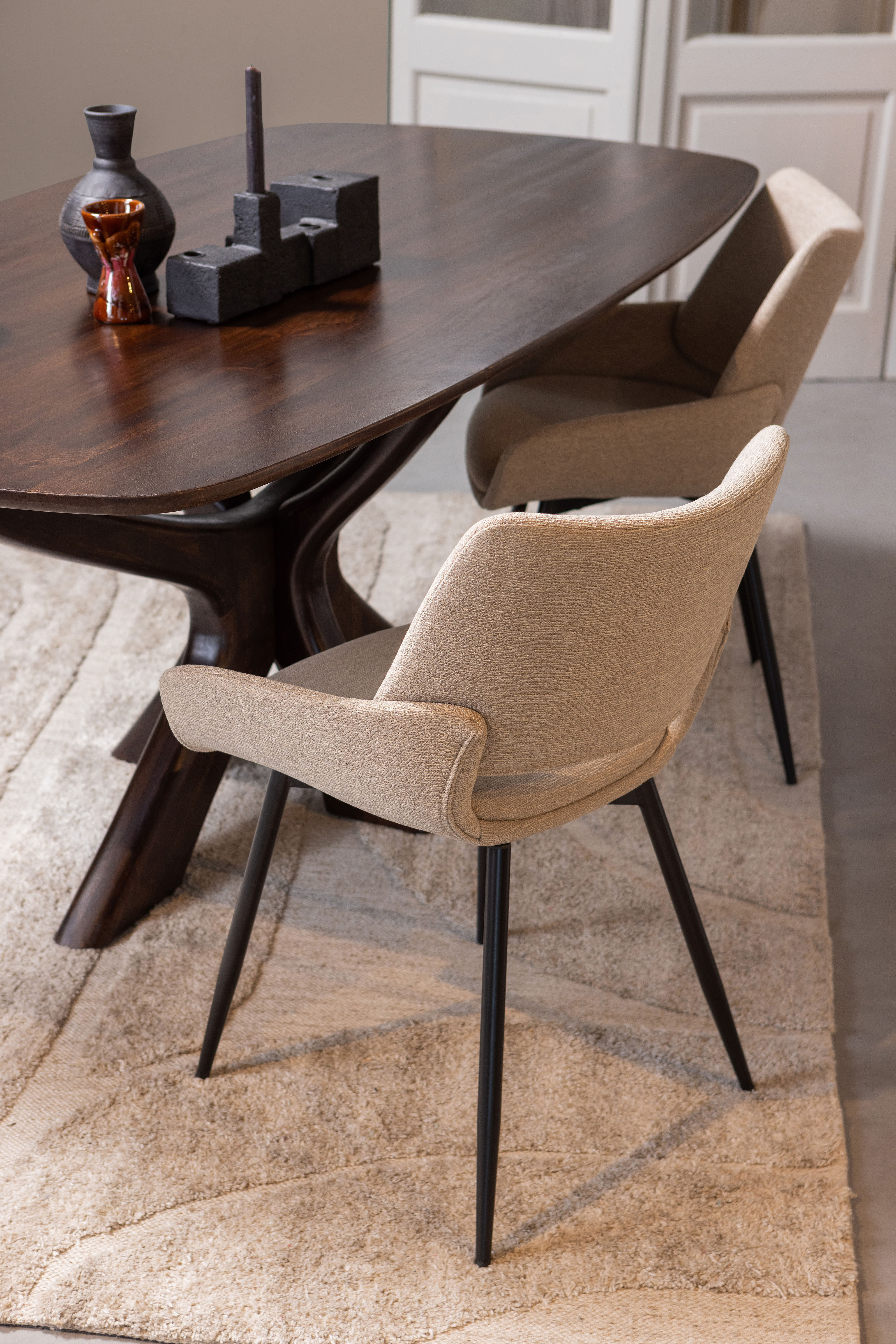 Esszimmerstuhl WOOOD "Parade mit konischen Metallbeinen und Melange-Bezug B58 x T55 x H83 cm", beige (sand, schwarz), B:58cm H:83cm T:55cm, Holzwerkstoff, Metall, Stühle, Esszimmerstuhl, Sehr hohe Verschleissfestigkeit, schalenförmige, Tragkraft 150 kg sa