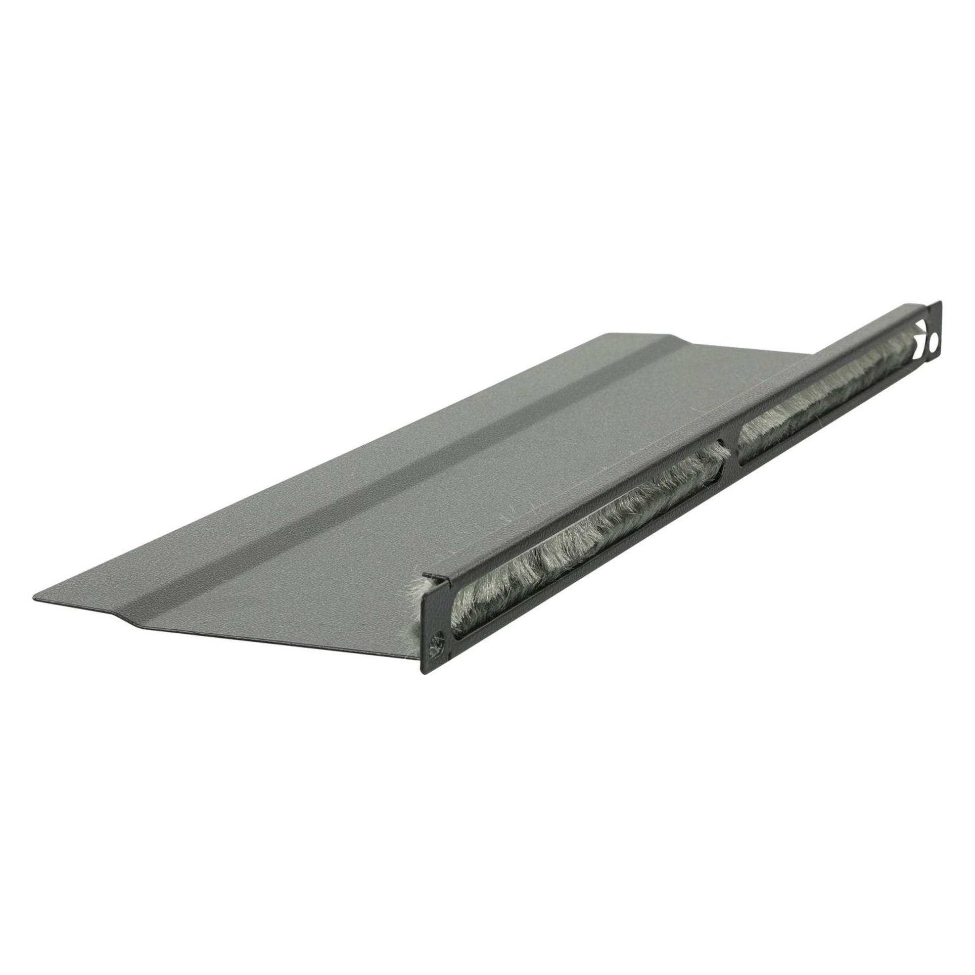Lanview 1/2U 19" L BENT, BRUSHED (W128316938)
