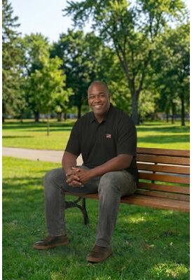 Men's Big & Tall Big and Tall Americana Polo from KingSize by KingSize in Black (Size 5XL)