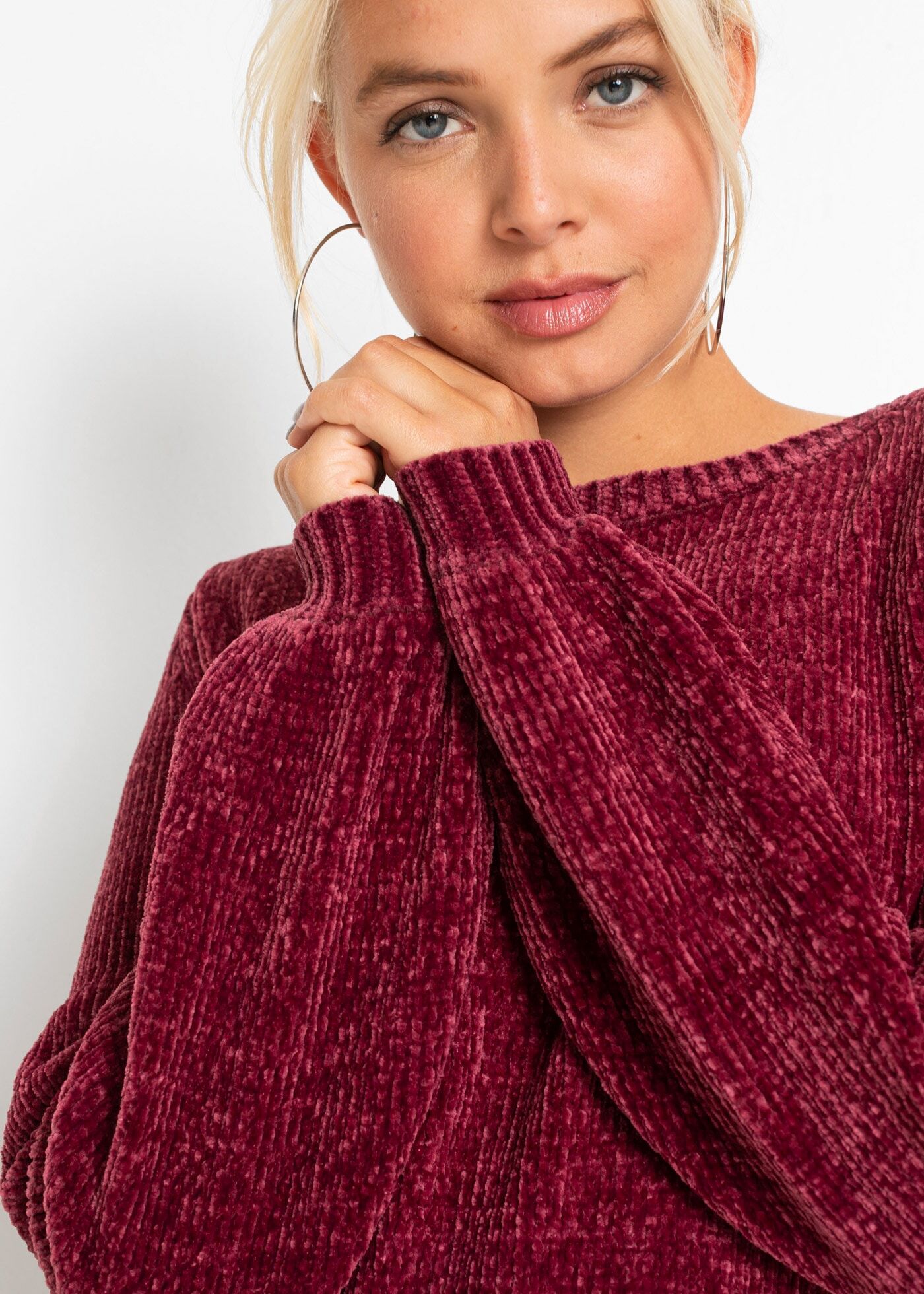 Longpullover BONPRIX "Chenille-Longpullover", Damen, Gr. 48/50 (XL), rot (ahornrot), Strick, Obermaterial: 100% Polyester, bequem Po-bedeckend, U-Boot-Ausschnitt, weit Strickbund, Pullover Longpullover, aus Chenille, mit breitem U-Boot-Ausschnitt, hinten 