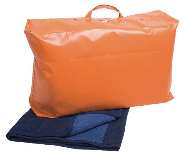 Transporttasche gefüllt mit 5 Wolldecken Rostock | Packung (1 Stück)