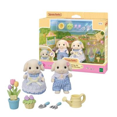 Sylvanian Families 5736 - Blossom Gardening Set, Flora Rabbit Sister & Brother, Blumen- und Garten-Spielset mit Figuren, Spielset