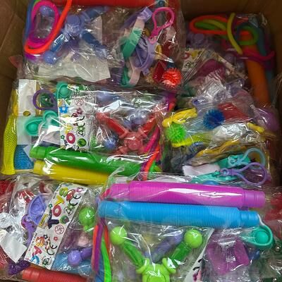 JoyToys Fun Quest Party Favors For Kids Fidget Toys Pack With Sensory Toys For Birthdays, Goodie Bags & Classroom Prizes Fun Quest Party Favors For Kids Fidget Toys Pack With Sensory Toys For Birthdays, Goodie Bags & Classroom Prizes