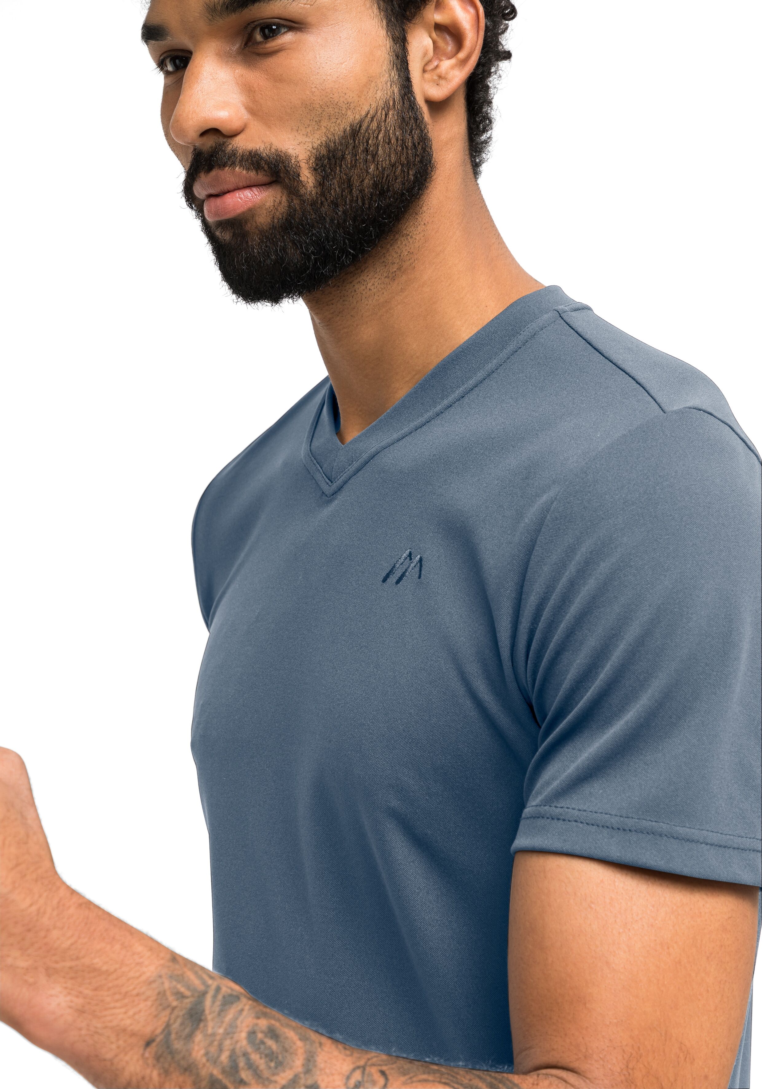 T-Shirt MAIER SPORTS "Wali", Herren, Gr. S, blau (jeansblau), 100% Polyester, Rundhals, Shirts T-Shirt, Herren Kurzarmshirt, leichtes Sommer Funktionsshirt, V-Ausschnitt jeansblau S