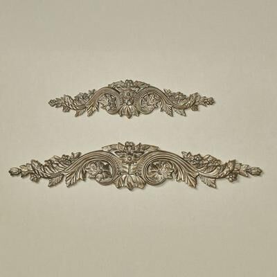 Touch of Class Flowering Medallion Decorative Wall Topper Platinum, Large, Platinum