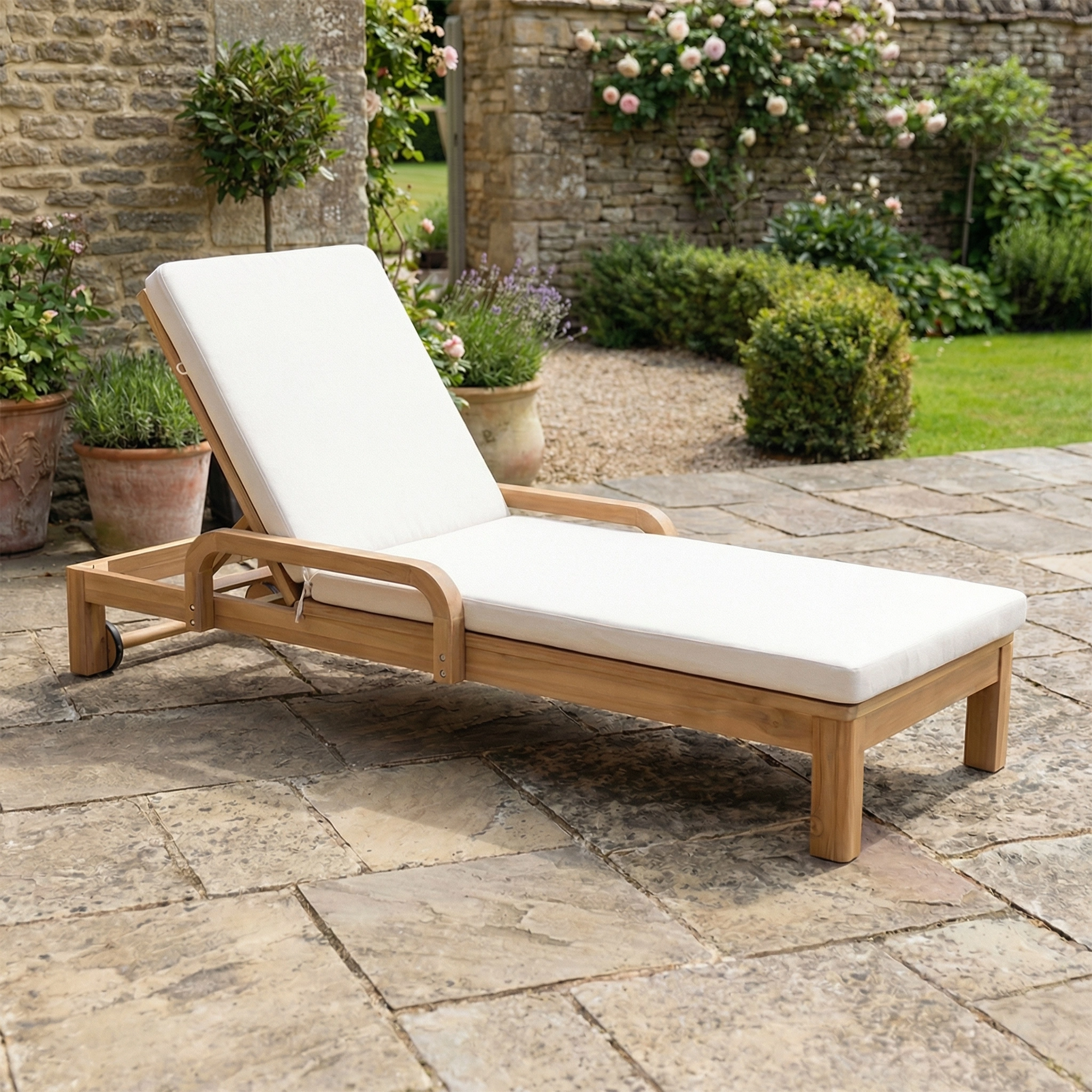 Harbour Lifestyle Quay Sun Lounger In Linen