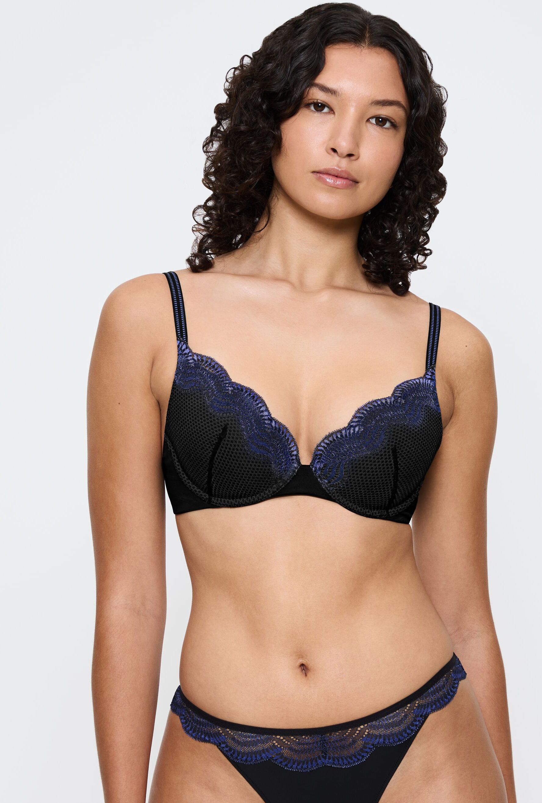 Push-up-BH TRIUMPH "Comfort Glam WHU", Damen, Gr. 70, Cup B, schwarz, Spitze, Obermaterial: 46% Polyester, 41% Polyamid, 13% Elasthan, BHs Push-up-BH, Comfort Wire