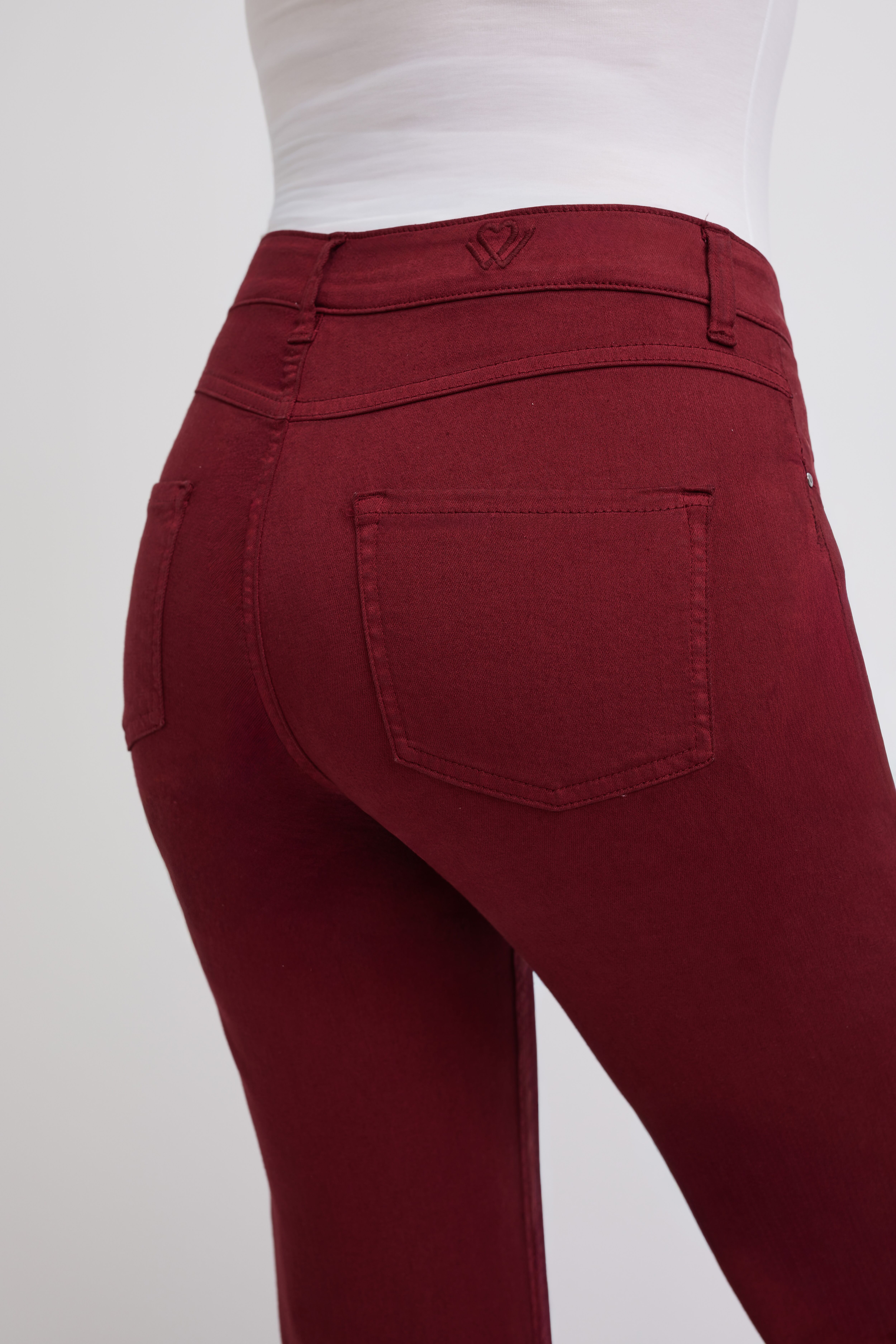 wonderjeans "Relaxed Straight" Cool, modern und vielseitig zu stylen