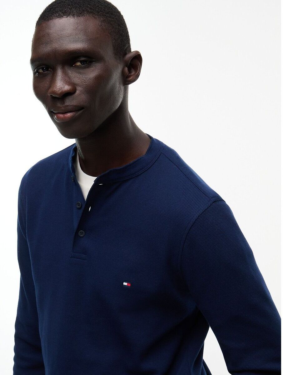 TOMMY HILFIGER T-shirt à manches longues, maille gaufrée, col boutonné