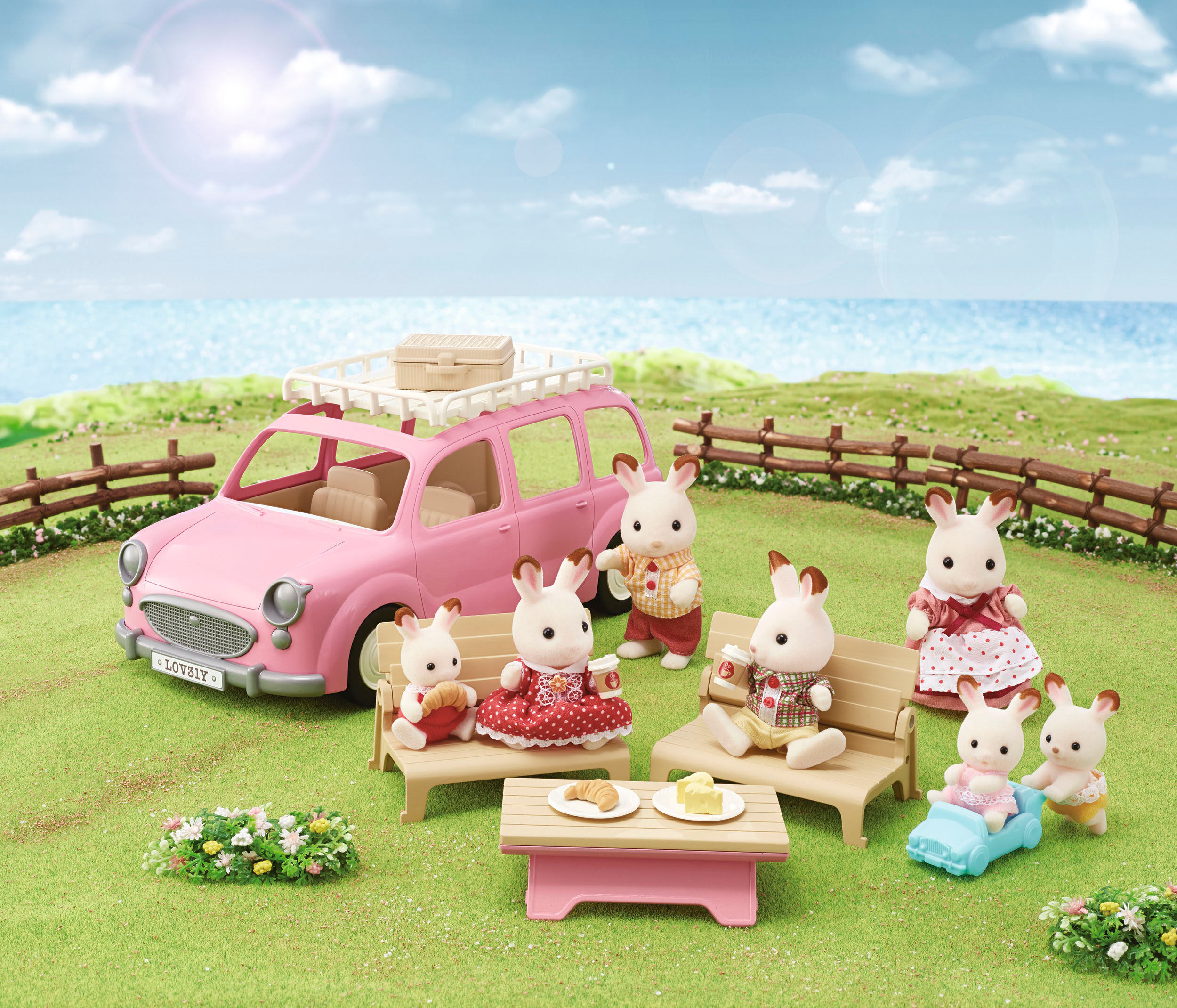 Spielzeug-Auto SYLVANIAN FAMILIES "Spielset Familienauto mit Picknickzubehör (5535)", bunt, Spielzeugfahrzeuge, Kinder, Kunststoff, Spielzeug-Auto