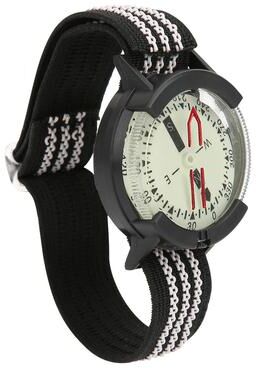 The Handy Homestead Waterproof Wrist Compass Watch For Camping Diving And Hiking Waterproof Wrist Compass Watch For Camping Diving And Hiking