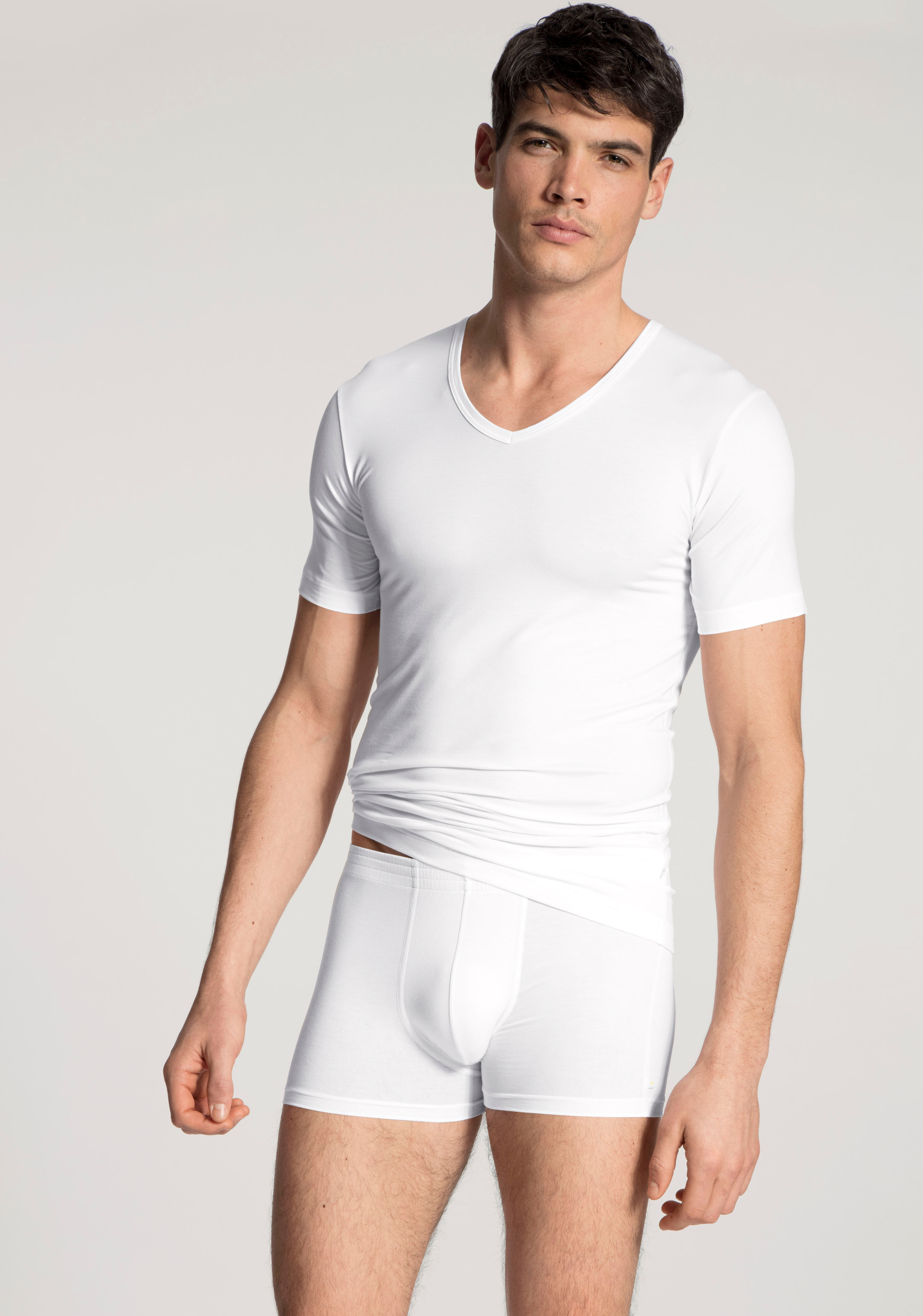 Kurzarmshirt CALIDA "Focus", Herren, Gr. M (50), weiß, Single Jersey, Obermaterial: 47% Lyocell (TENCEL™), 46% Baumwolle, 7% Elasthan, unifarben, gerade hüftbedeckend, V-Ausschnitt, Shirts Kurzarmshirt, V-Ausschnitt, Single Jersey, flache Nähte, elastisch