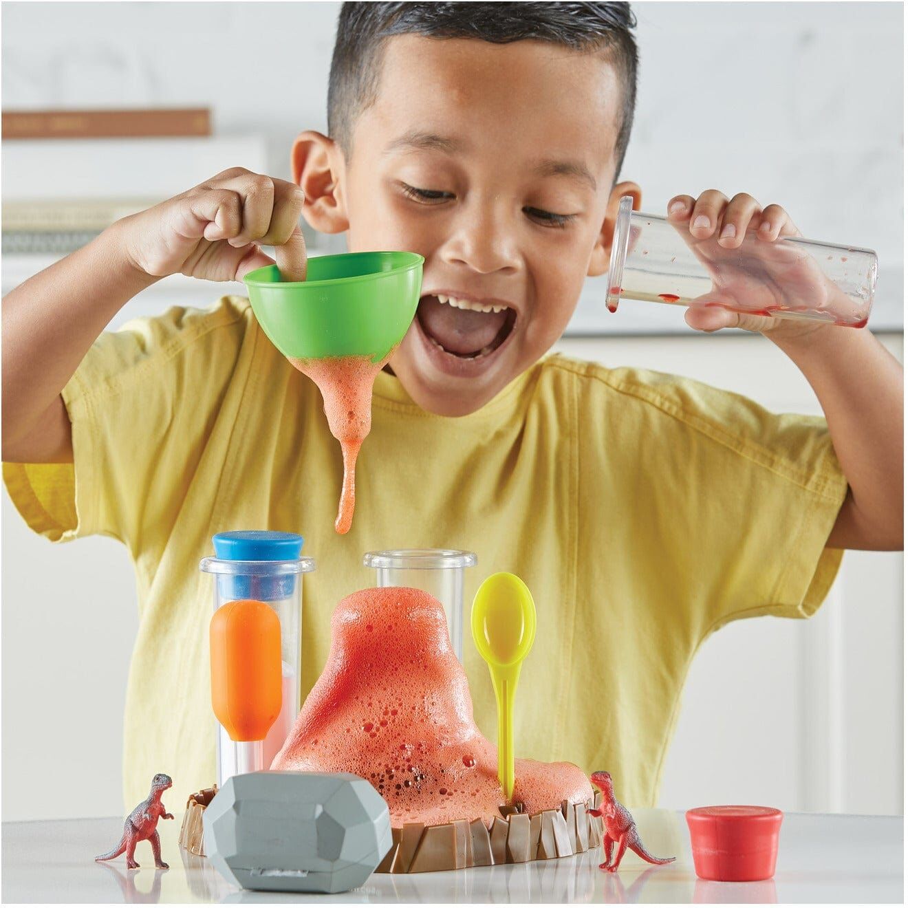 Learning Resources Fizzy Volcano Preschool Science Lab Activity for 4-7 yrs