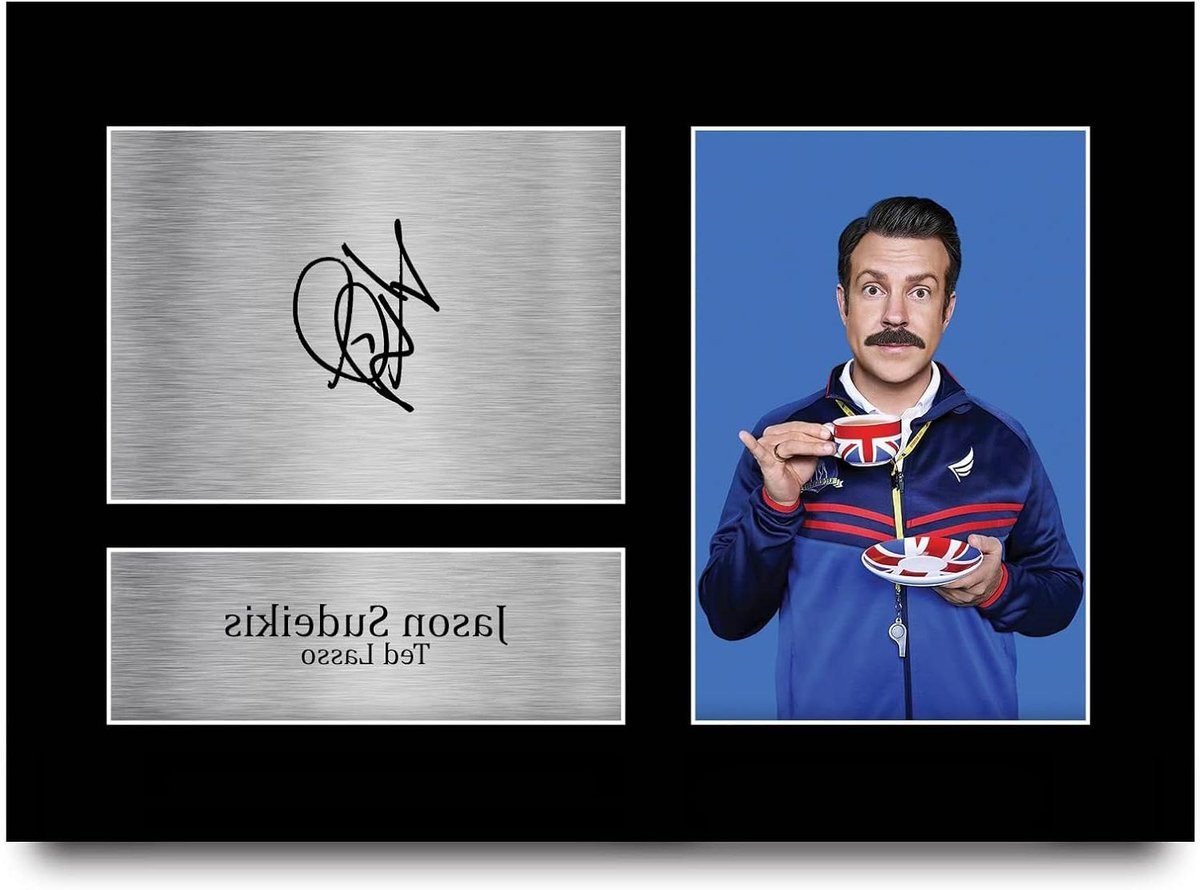 Gedrukte gesigneerde replica poster van Jason Sudeikis - TV Programma Poster - A4 29,7 x 21 cm - Zwart