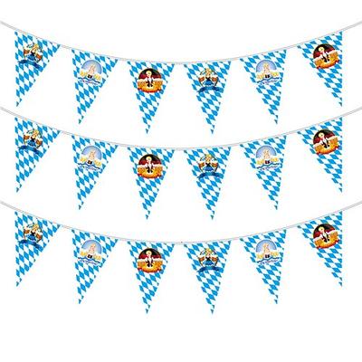deutschland münchen blau-weiß kariertes tischtuch oktoberfest banner flagge ziehen bayern flagge hängende flagge dreieckige schnur flag