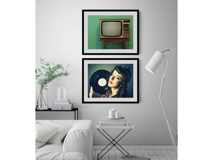 Bild QUEENCE Prime Time , beige (farbe rahmen: schwarz, farbe bild(er): natur), B:40cm H:30cm, Acrylglas, Holz, Papier, Bilder, Bild, HD Premium Poster-Druck inkl. Holzrahmen