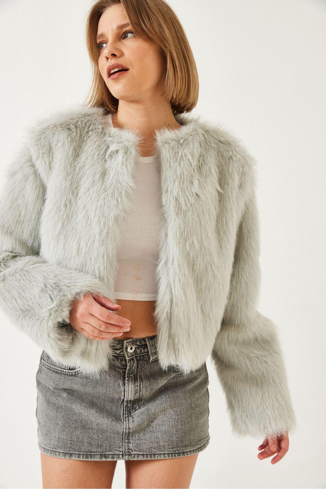 Boxy Cropped Kunstpelzmantel