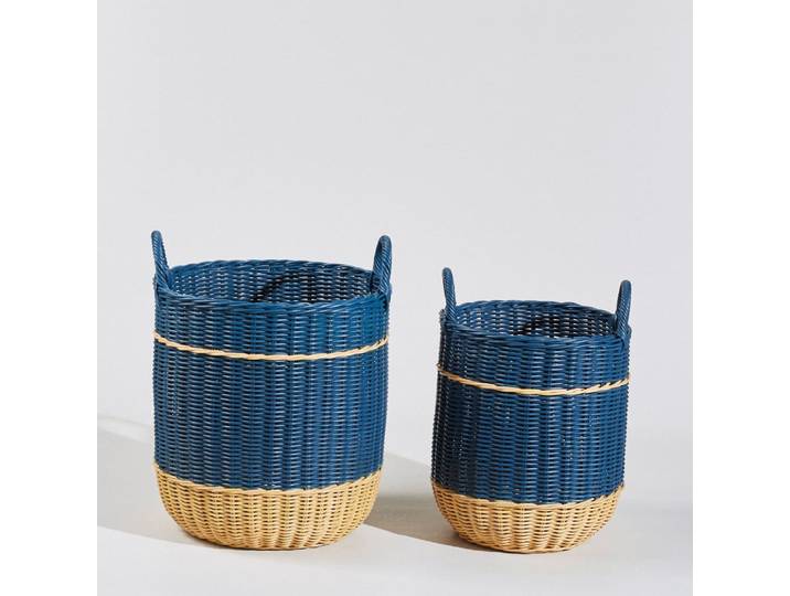 Set aus 2 zweifarbigen Rattan-Körben