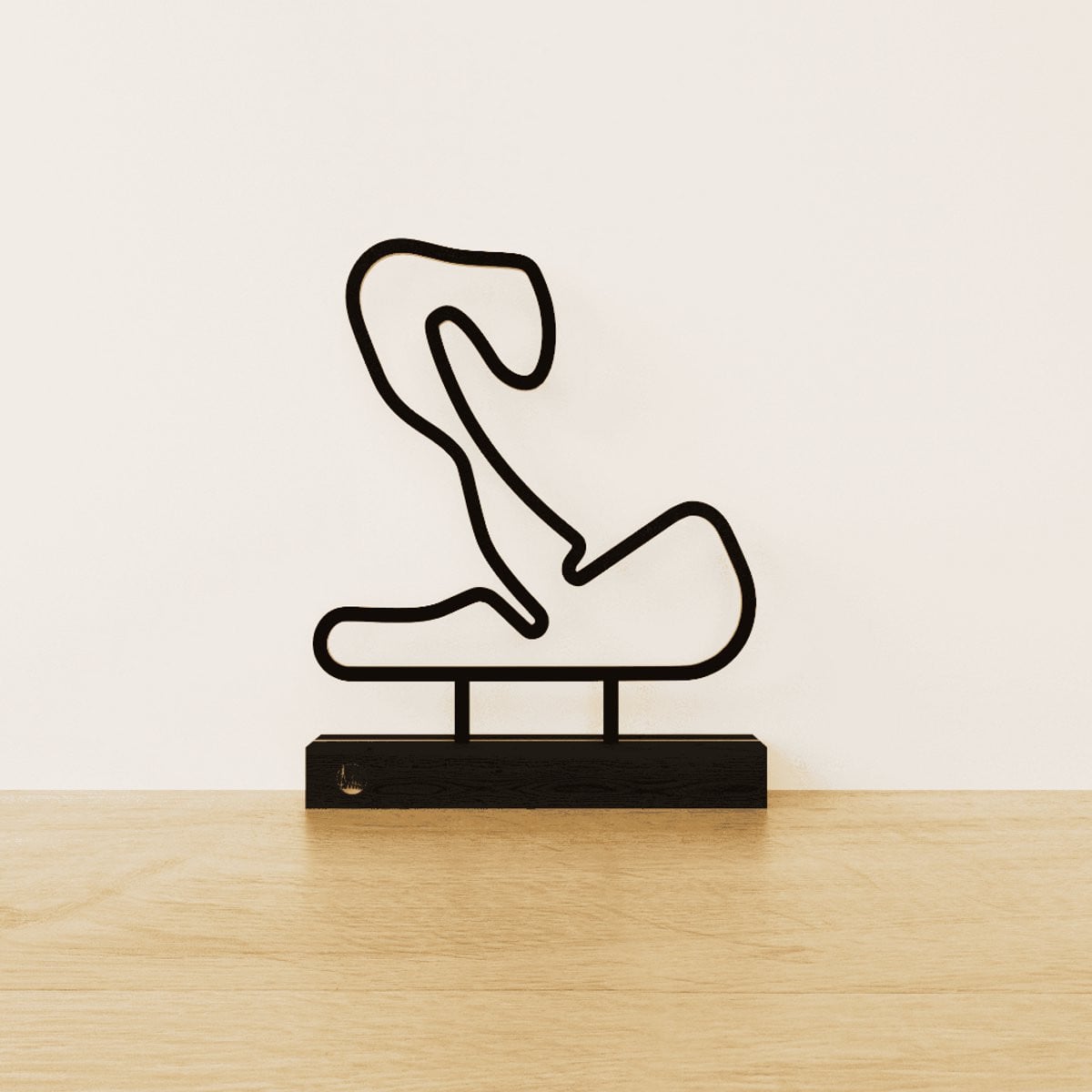 Outlinr Circuit Zandvoort Silhouet decoratie met zwarte eiken voetstuk