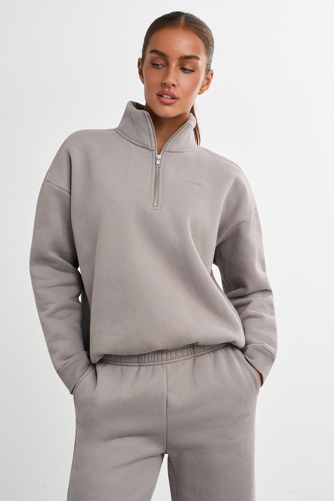 FAMME - Half Zip Sweater - Khaki / S