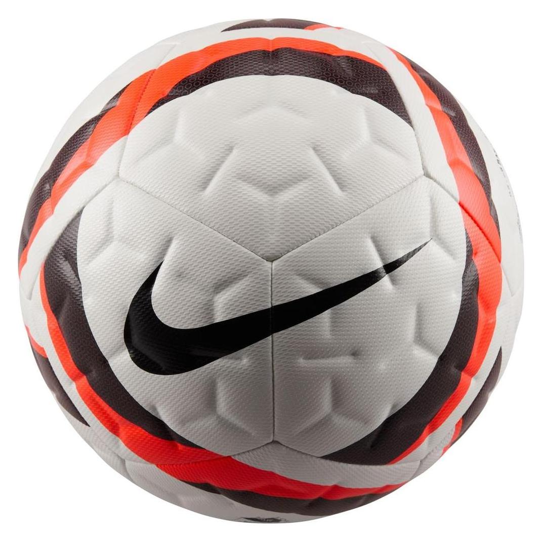 Nike Fussballakademie Plus (4) (HV6261-100)
