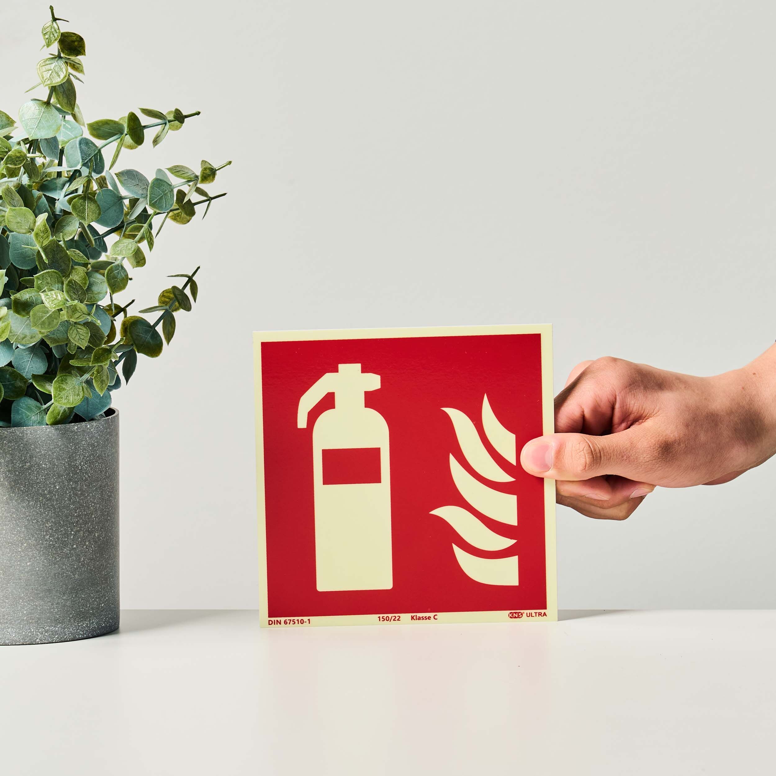 SPRINTIS Panneau Extincteur, photoluminescent, plastique, ISO 7010 150 x 150 mm, rouge, blanc