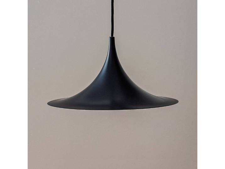 GUBI Designer Hängeleuchte Semi, dimmbar, schwarz, für Wohn- / Esszimmer, Metall, Design