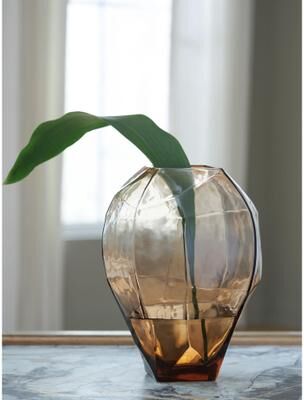 Signature Design by Ashley Ewart Brown/Clear Vase