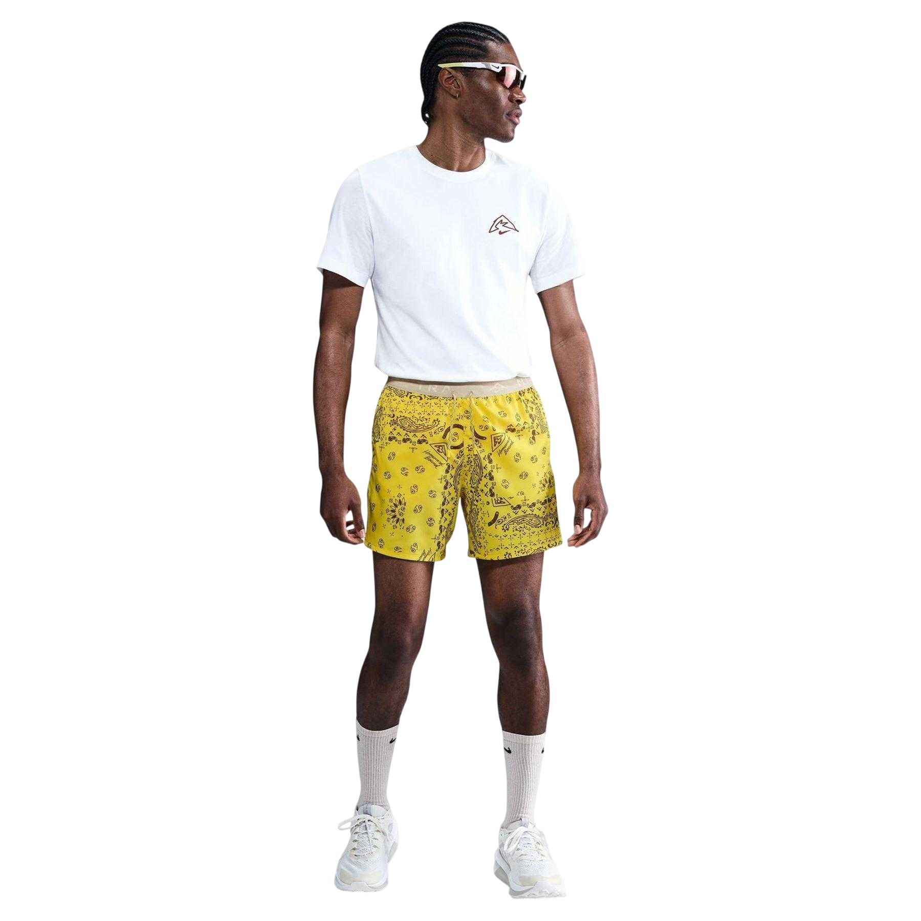 Nike - "Trail" Laufshorts für Herren (Gelb)