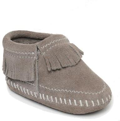 Minnetonka Riley - 6 Toddler Grey Boot Medium
