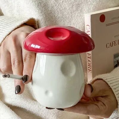 ModernMart Mushroom Ceramic Ashtray With Lid Cute Decorative Smokeless Ash Holder red