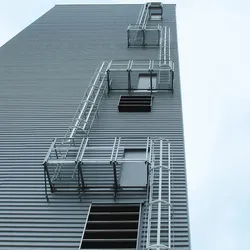Günzburger Steigtechnik mehrzügige Steigleiter mit Rückenschutz (Bau) Aluminium eloxiert 19,12 m - 500170