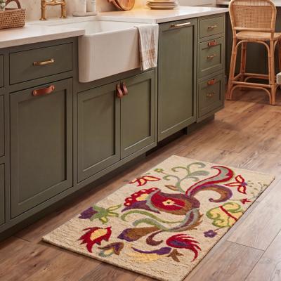 SAFAVIEH Handmade Blossom Rust Wool Rug