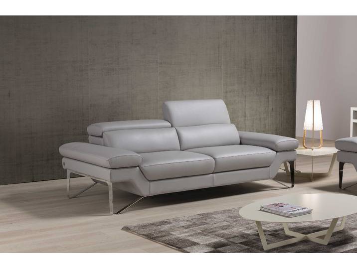 2,5-Sitzer EGOITALIANO Princess, Designsofa und super bequem, tolle Detailverarbeitung , grau (stone), B:236cm H:95cm T:108cm, Leder BULL (Echtes Rindsleder). Geschliffenes, pigmentiertes und behandeltes Rindsleder mit einer Dicke von 1, 3-1, 5 mm. Es handelt sich um ein weiches, geschütztes Leder. Eine leichte Deckschicht schützt sie vor Flecken, ohne ihre ursprünglichen Eigenschaften zu verändern. Dieses geschützte Leder kombiniert die Vorteile von Natürlichkeit und Weichheit mit einer guten Beständigkeit gegen Verschleiss und Ausbleichen. Das Vorhandensein der charakteristischen Zeichen, die das Leben des Tieres bestimmen, wie Narben, Körnungsunterschiede, Falten, Adern, Disharmonien in Farbtönen, beweisen ihre absolute Echtheit und grossen Wert. Leder CAREZZA (echtes Rindsleder) ist ein Naturleder, dass die ursprünglichen Eigenschaften der Haut nicht verändert. Das Vorhandensein von verheilten Narben, Körnungsunterschiede, Falten, Adern, Unterschiede in den Farbtönen und andere Spuren, die die Natur auf diesen Fellen hinterlassen hat, sind ein Beweis für die absolute Echtheit und das Zeugnis ihres grossen Wertes. Leder »NUVOLE« (Echtes Rindsleder). Halbnatürliches, halbnarbiges Rindsleder mit einer natürlichen Körnung von 1, 2 bis 1, 4 mm. Dieses Leder hat eine weiche, wachsartige Haptik mit mattem Aussehen und einem Wolkeneffekt. Es handelt sich um ein Naturleder, das die ursprünglichen Eigenschaften der Lederhäute nicht verändert. Das Vorhandensein von verheilten Narben, Körnungsunterschiede, Falten, Adern, Unterschiede in den Farbtönen und andere Spuren, die die Natur auf diesen Fellen hinterlassen hat, sind ein Beweis für die absolute Echtheit und das Zeugnis ihres grossen Wertes., Sofas, 2 5-Sitzer, inkl. verstellbarer Kopfteile