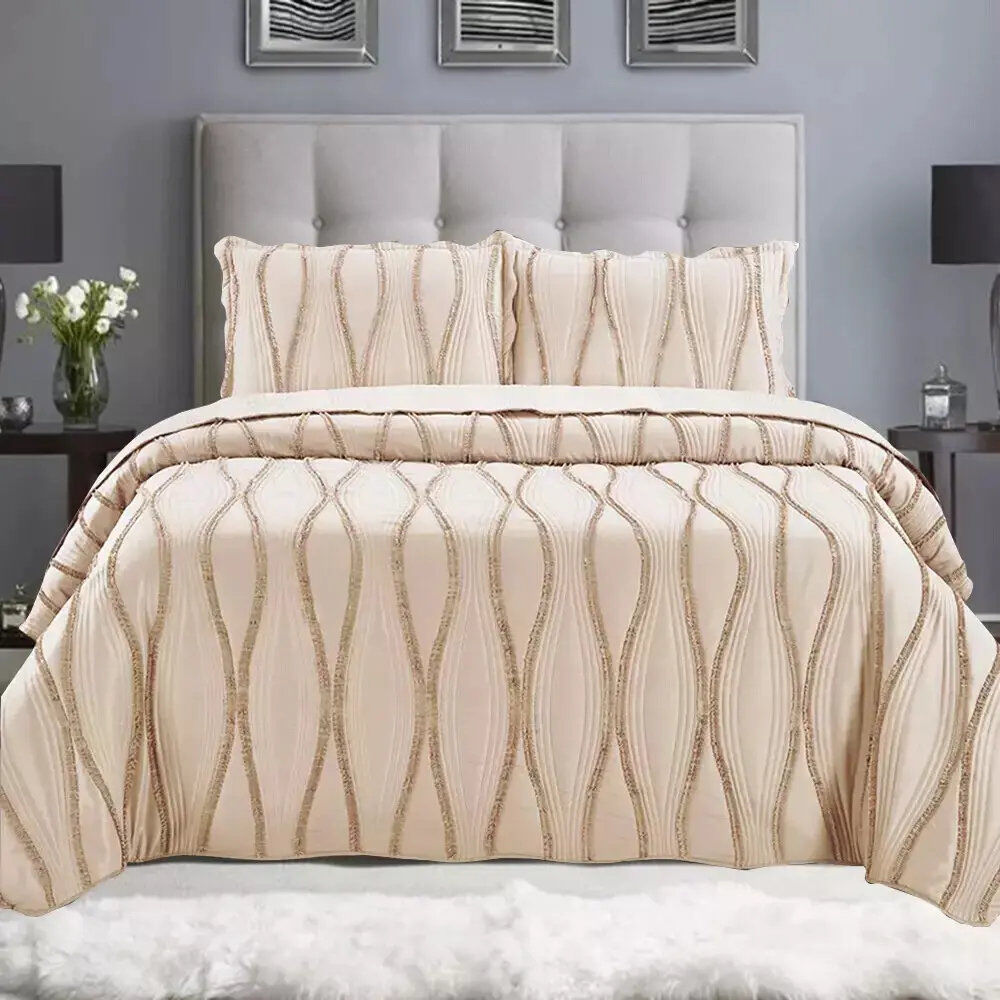 Quality & Style 3 Piece Quilted Bedspread Reversible Comforter Bedding Set Bed Throw Beige Floral Kingsize Bedspread + 2 Standard Shams
