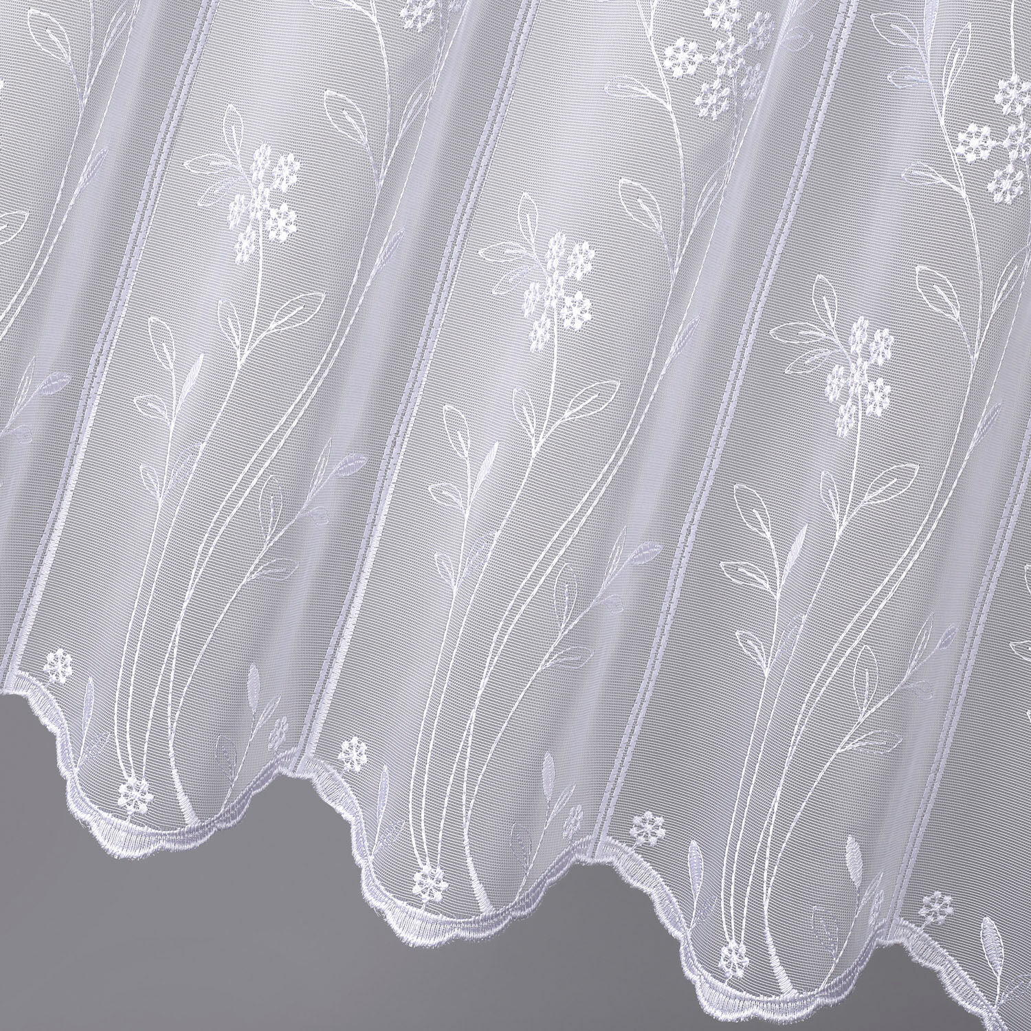 Scheibengardine GERSTER "Arina", weiß, B:150cm H:60cm, Wirkware, Polyester, Gardinen, Scheibengardine, Stickerei-Bistro mit Blumen bestickt