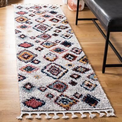 SAFAVIEH Morocco Boho Tribal Rug