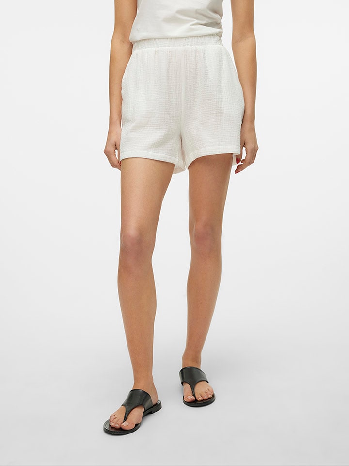 Vero Moda Shorts in Weiß - L