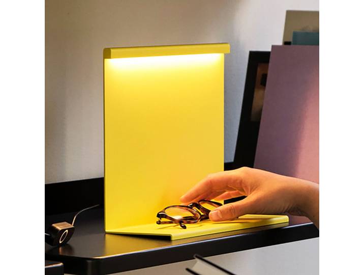 LBM Tischleuchte Titanium Yellow - HAY - Wohnzimmer - Design - Metall